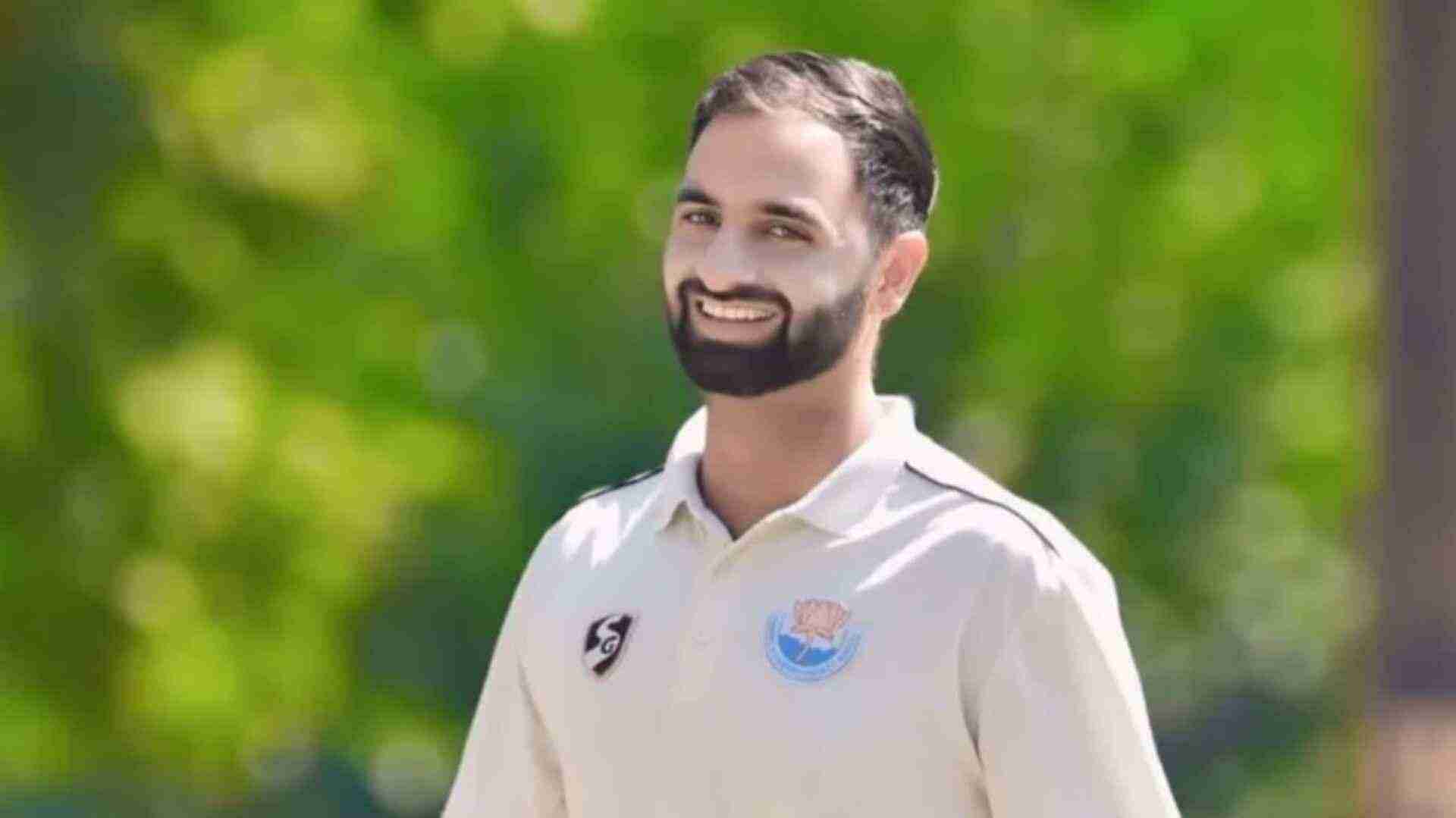J-K's Crickter Auqib Nabi Joins Elite Club with Four Wickets in Four Balls in First-Class Cricket