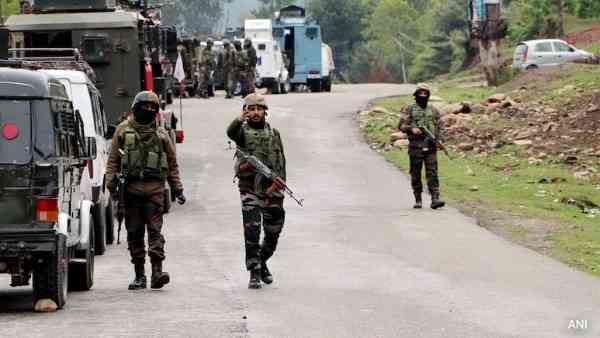 Two Army Personnel Injured in Landmine Blast Along LoC in Uri