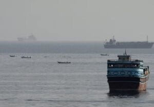 Hormuz Shipping Remains Slow as Oil Prices Fall on Renewed Hopes of US-Iran Talks