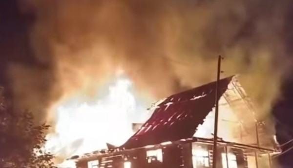 Fire Tragedy in Warwan kishtwar; 10 Houses Reportedly Gutted