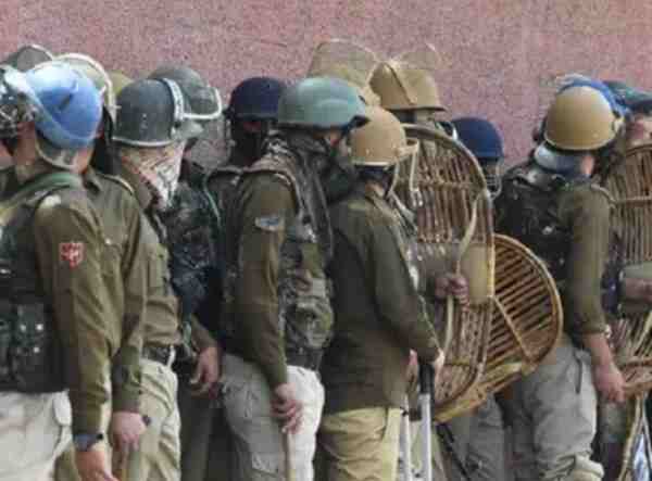 J&K Authorities Deport 150 Bangladeshi Nationals Over Alleged Illegal Stay; Another Batch Expected In October 2026