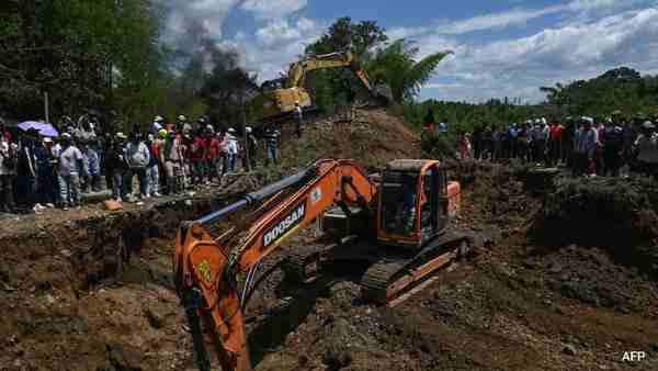 Illegal Gold Mine Landslide in Colombia Kills 14, Injures Seven