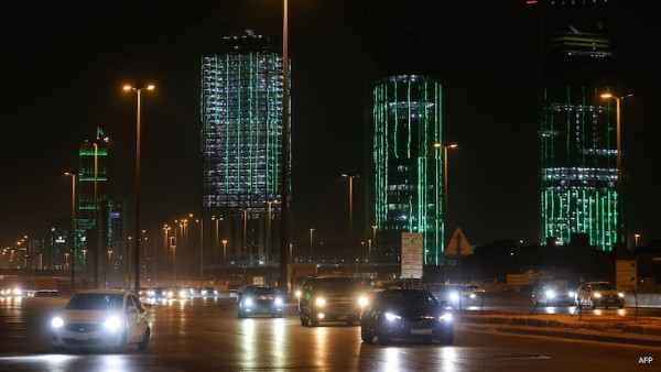 India Issues Fresh Advisory for Umrah Pilgrims Stranded in Saudi Arabia Amid Flight Disruptions
