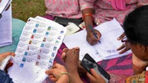 Uttar Pradesh CEO Issues Notices to Five Azamgarh Election Officials Over Duplicate Voter Entries