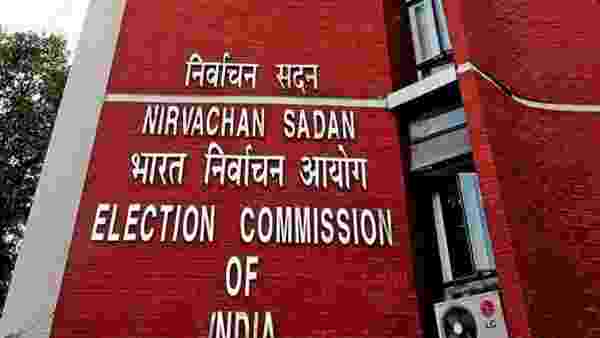 ECI Tells Supreme Court Form 6 Unchanged, Says Separate Declaration Required Under SIR