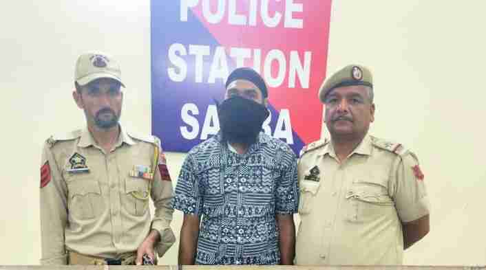 Samba Police Nabbed 2 Bootleggers With 65 Bottles Of Illicit Liquor