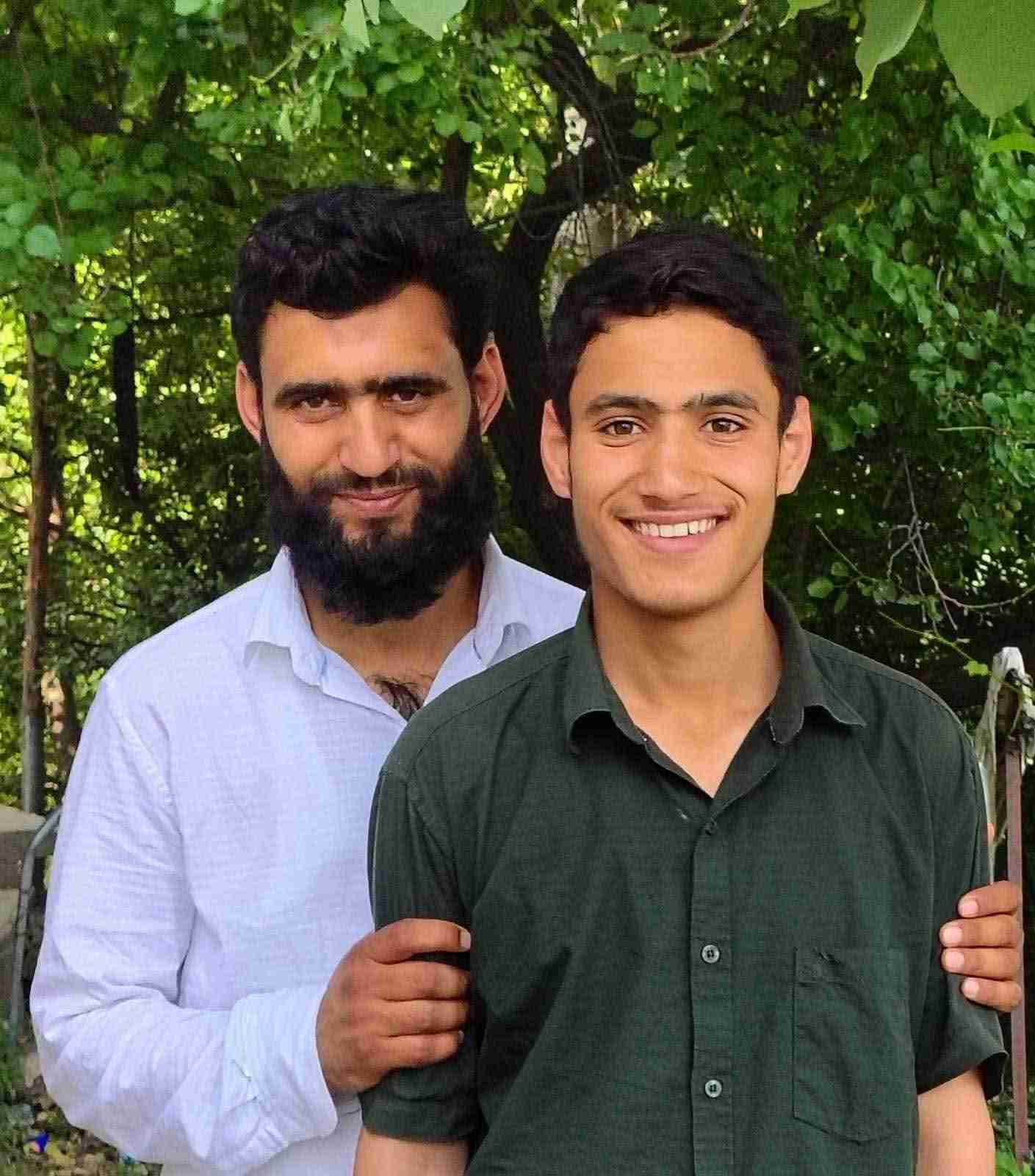 Meet Aftab Iqbal from Ramban Who Emerges as NEET Topper From Jammu Kashmir