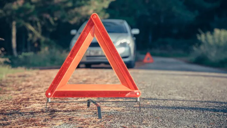 5 Killed, 4 Injured in Truck-Car Collision in Bhandara