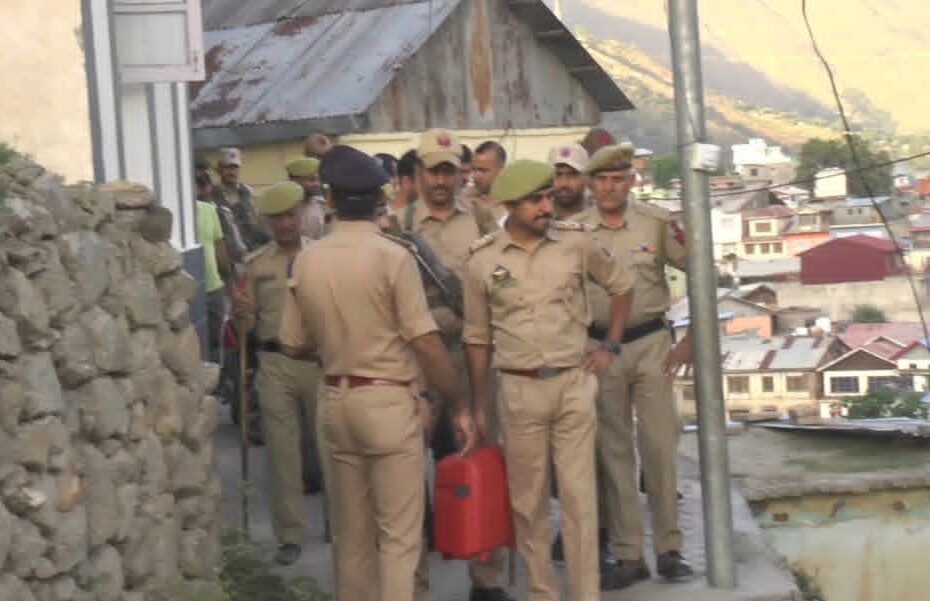 ₹23 Lakh Cash, Heroin Seized as Doda Police Bust Alleged Drug Network