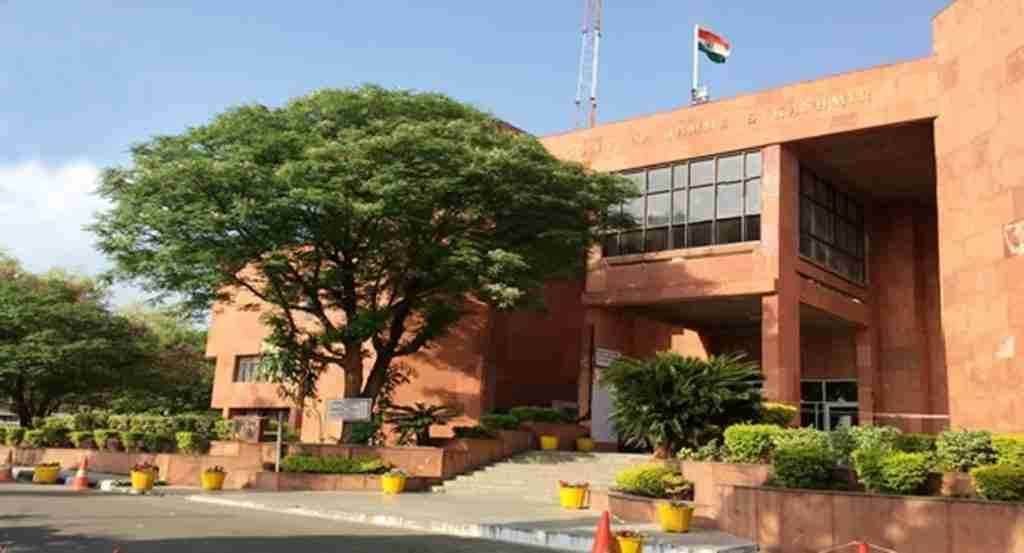 J-K High Court Issues Notices to Home Department and Police Over Custodial Torture Case