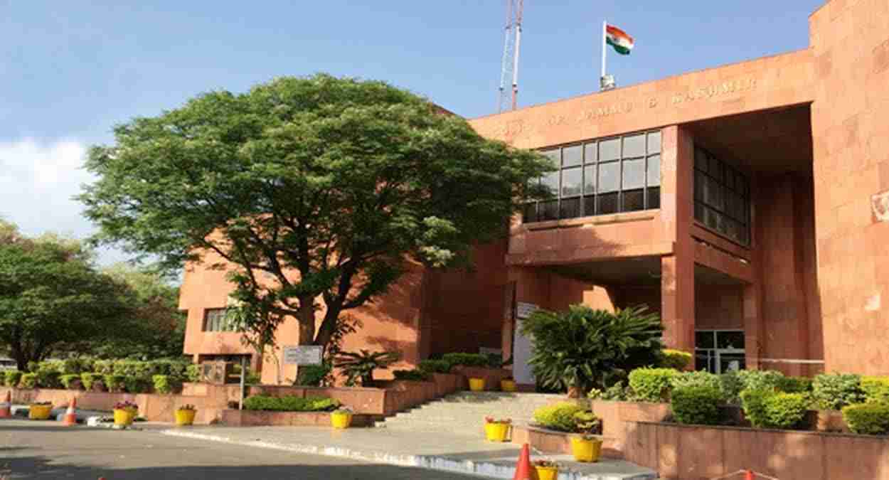 J-K High Court Issues Notices to Home Department and Police Over Custodial Torture Case