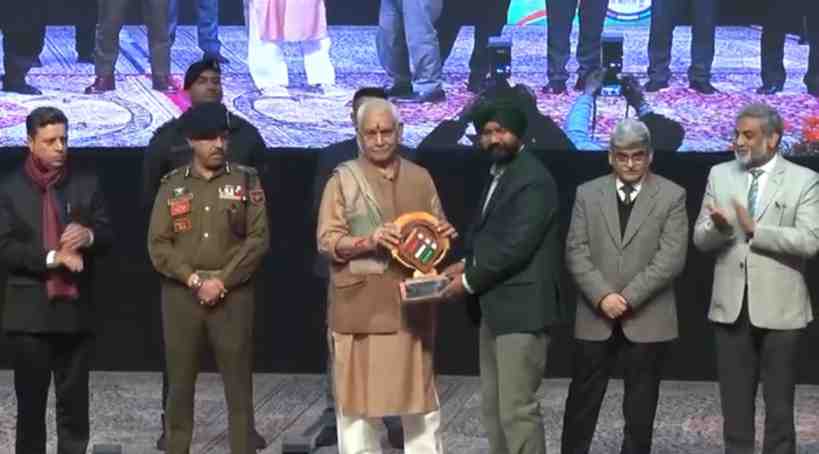 DC Doda Harvinder Singh Honoured with Prestigious Award by LG Manoj Sinha