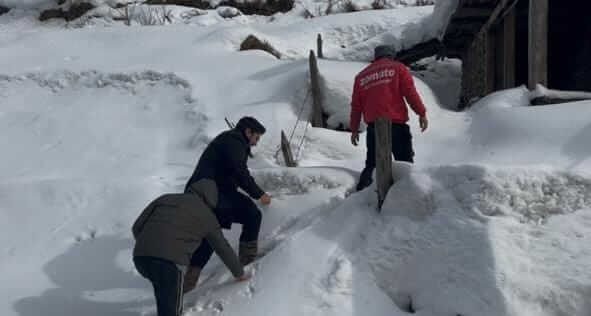 NFJM National Chairman Dr Tahir Rufayee Visits Snow-Bound Areas of Bhaderwah, Reviews Winter Preparedness