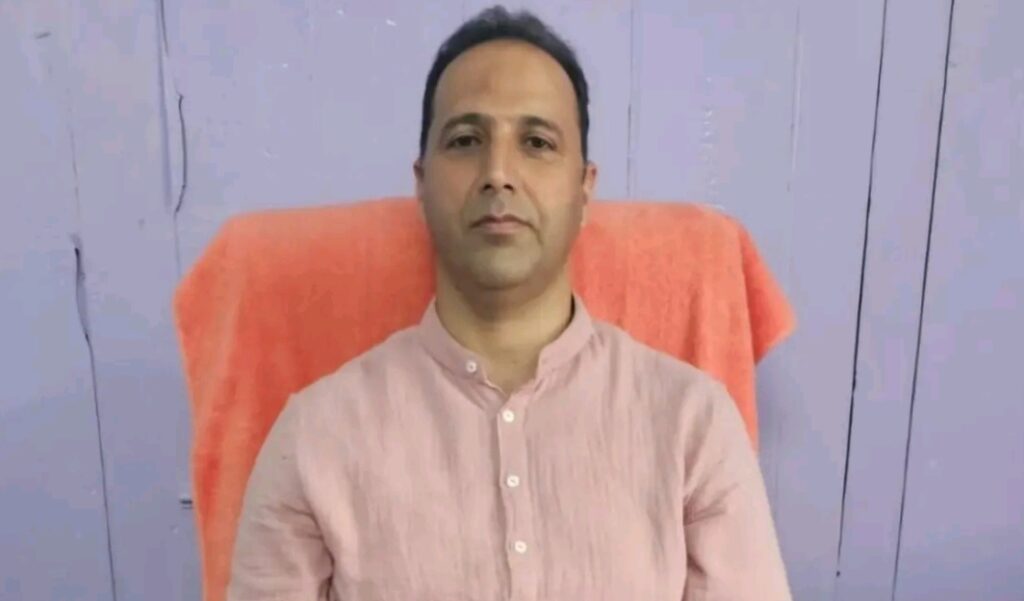 Dr Ajaz Ahmed Wani, HoD Zoology Govt. PG College Bhaderwah, Honoured with Academic Excellence Award 2025 Dr Ajaz Ahmed Wani, HoD Zoology Govt. PG College Bhaderwah, Honoured with Academic Excellence Award 2025 Dr .Ajaz Ahmed wani ,Associate Professor and Head Department of Zoology Govt.PG College Bhaderwah was awarded Academic Excellence Award 2025 for his contribution in the field of academics and research on the occasion of World Teachers Day 2025 by international institute of organised research registered with MSME Govt.of India ,New Delhi.The award was conferred through virtual meet . It is pertinent to mention here that Dr.Wani has published more than 79 researsh papers/ articles in national and international journals of repute and has recently recorded his name in Indian(Asian ) BOOK OF Records for publication of maximum research papers in zoology in one year. Besides he has many awards at national and international level.Recently he has delivered lectures on career counseling and enterpreneurship in different Hr.Sec.Schools of district Doda.