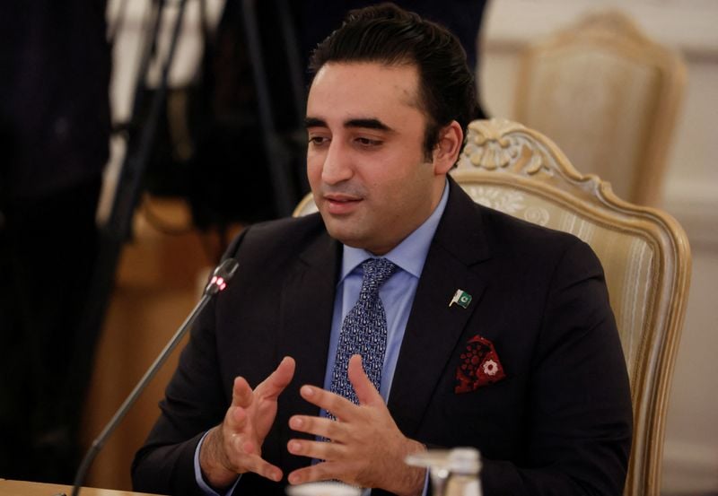 "Technology Ne abhi Fail Hona tha," says Bilawal Zardari While His Phone Hangs During Live Session