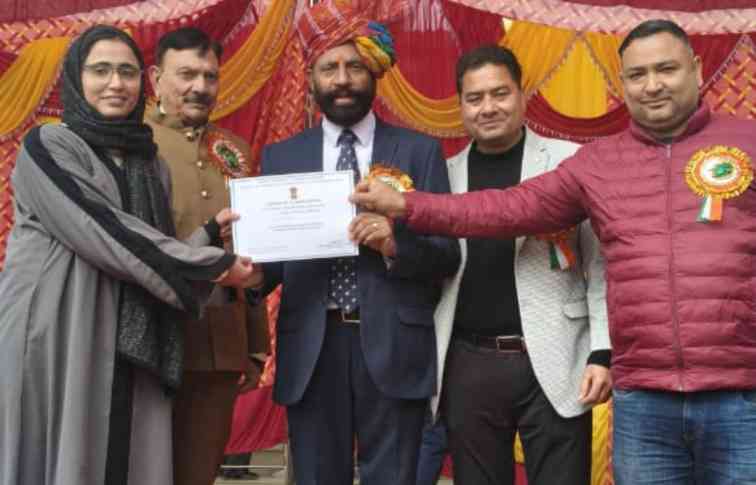 Nazia Tabassum From Doda's Marmat Honoured with Appreciation Award on 77th Republic day 2026 for Exemplary Service in Bhagwah