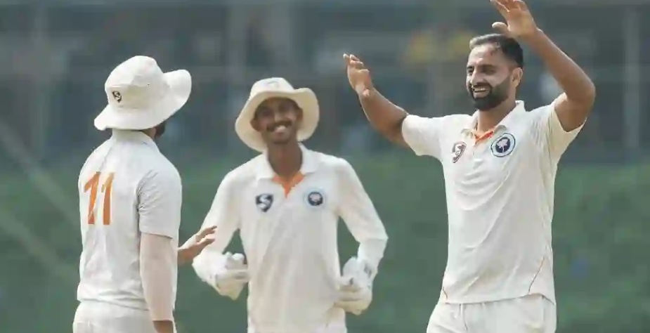 Jammu Kashmir Reach Maiden Ranji Trophy Final with Convincing Win Over Bengal 