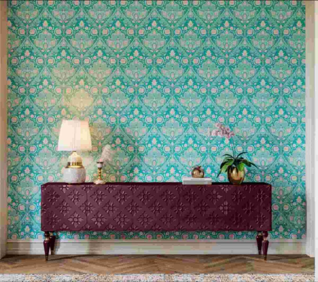 The Rise of Persian Maximalism