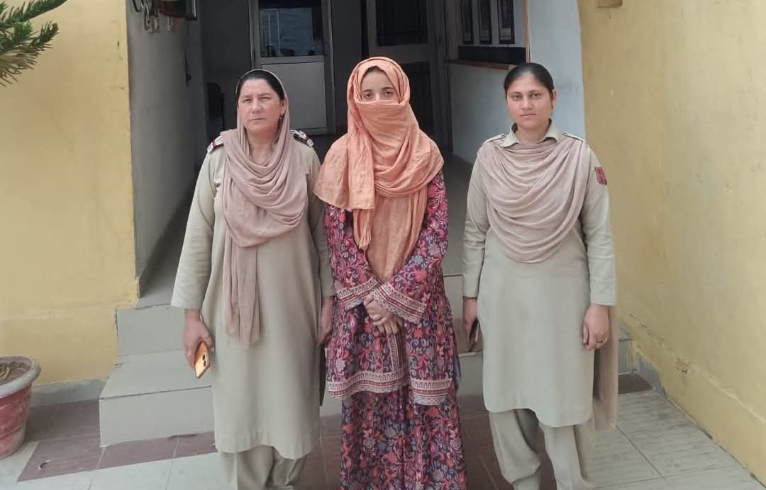 Udhampur Police In Action: Woman Drug Smuggler Arrested From Anantnag Through Backward Link Analysis of NDPS Case