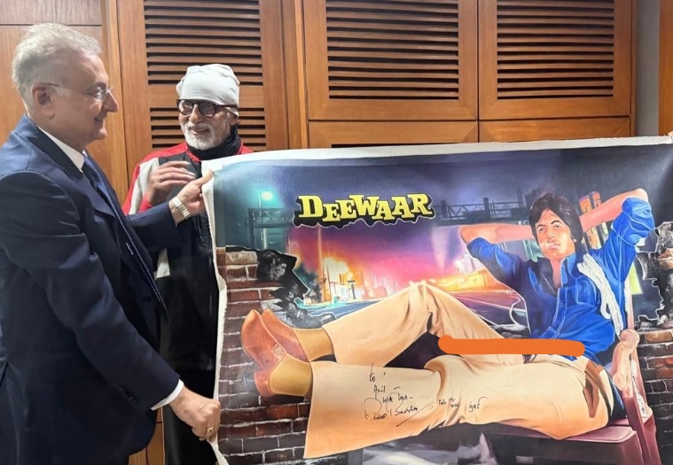 Dubai gold man Anil Dhanak calls Amitabh Bachchan the greatest movie star