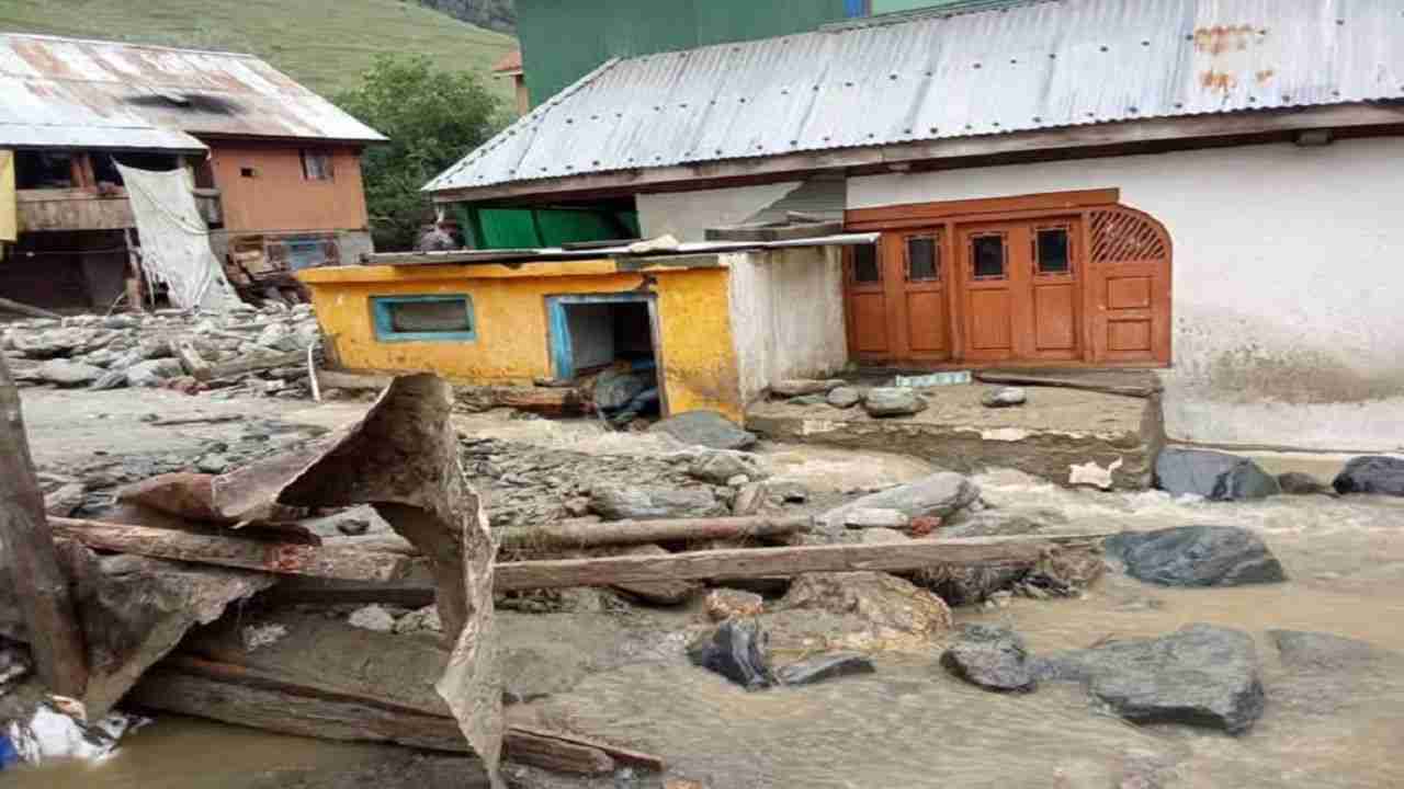 Over 220 Homes Damaged as Cloudbursts Hit Kishtwar District of J-k