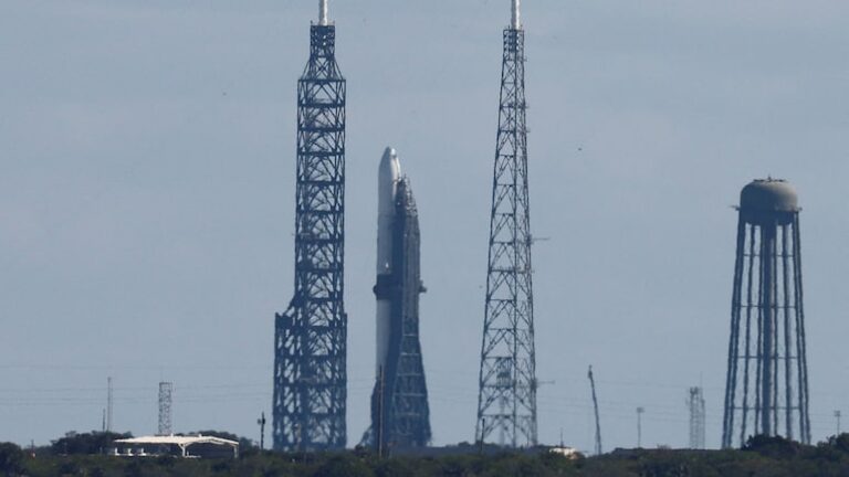 Blue Origin Launches New Glenn on First Customer Mission, Sends NASA Mars Satellites on 22-Month Journey