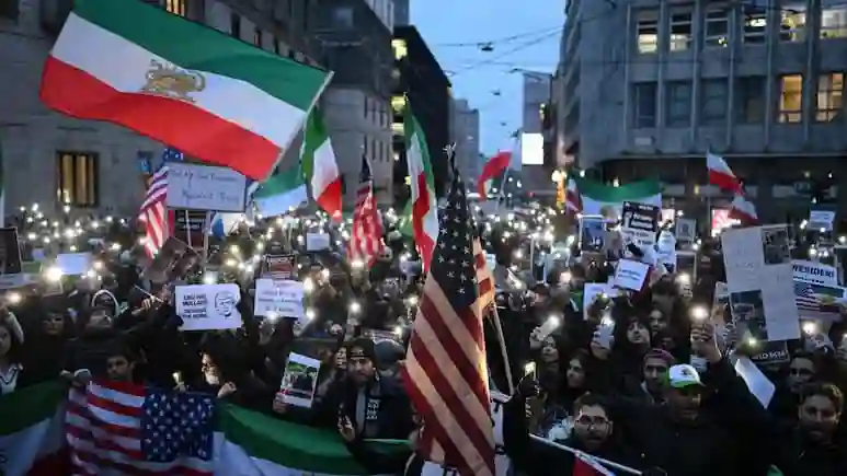 Iran Sacks Irancell CEO Over Failure to Enforce Internet Shutdown