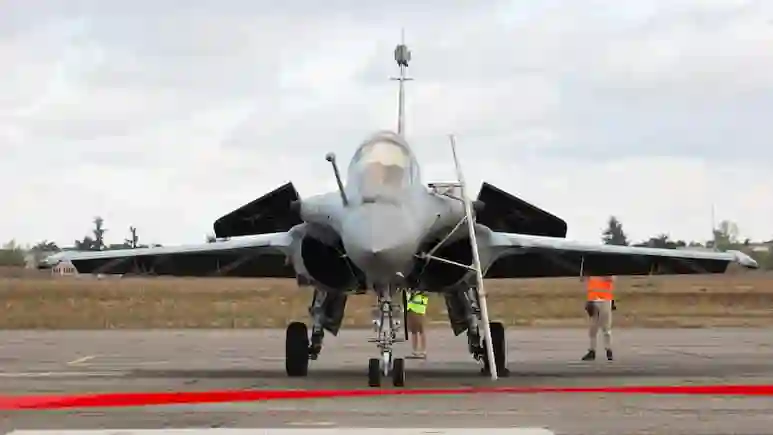 India Set to Clear Record ₹3.25 Lakh Crore Deal for 114 Rafale Jets Ahead of Macron Visit