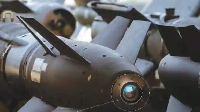 France Set to Sign MoU for Joint Production of HAMMER Missiles During Macron Visit