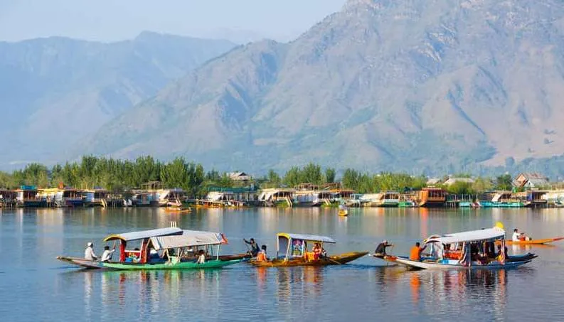 Revolutionizing Dal and Nigeen Lakes Floating Sewage Systems Promise a Pollution-Free Future