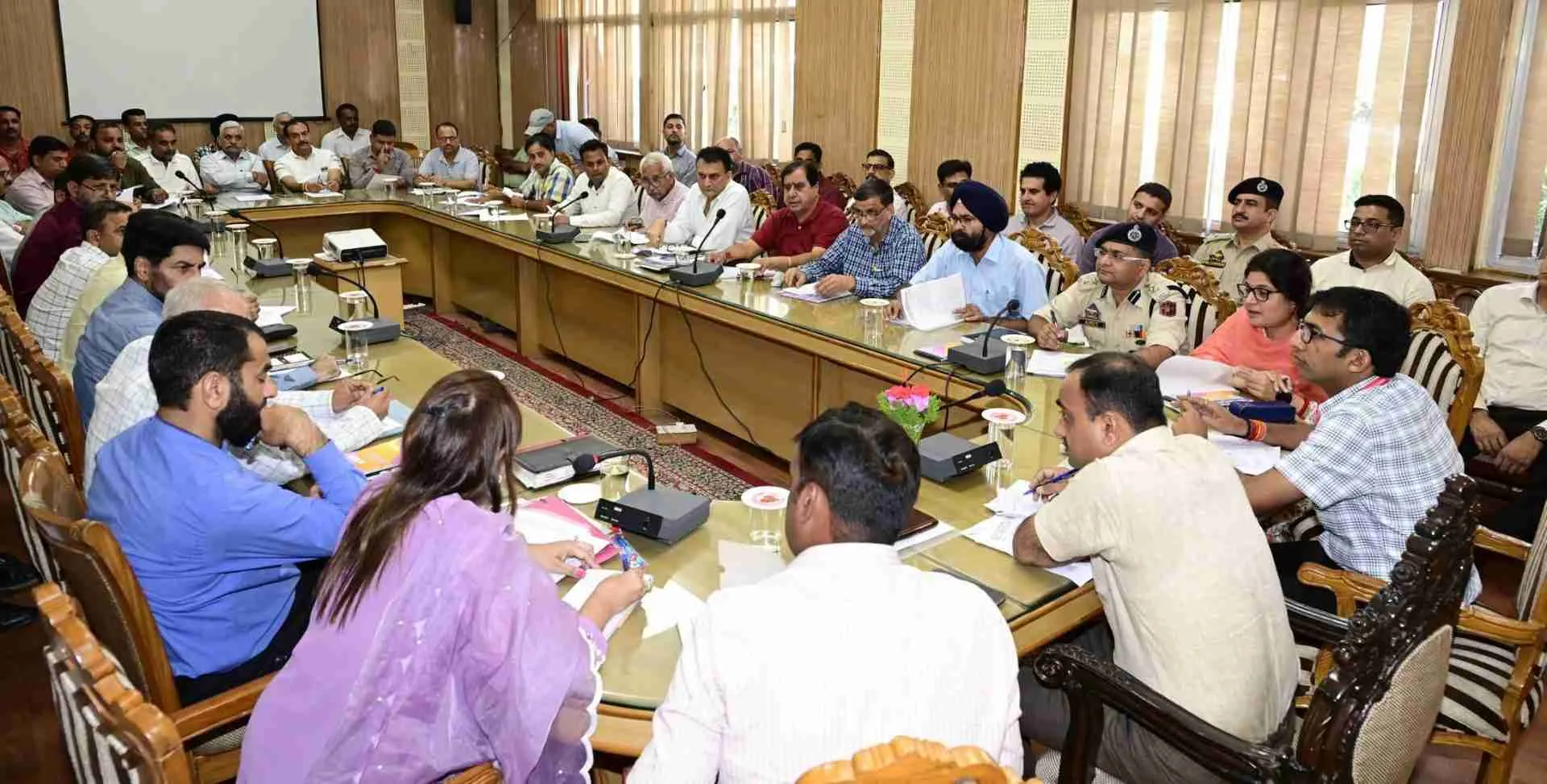 Jammu Divisional Commissioner Reviews Preparations for Upcoming Navratra Festival