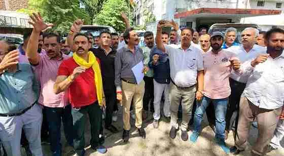 Contractors denied payments stage protest demonstration : Decide to launch agitation