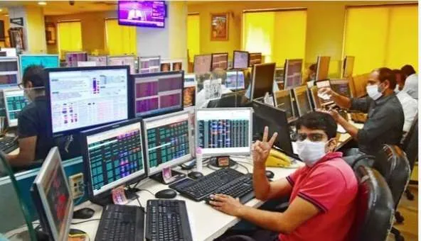 Steel Sector Witnesses Mixed Trends in Stock Performance