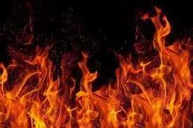Fire in Srinagar Batamaloo Damages Homes,Two Firefighters injured
