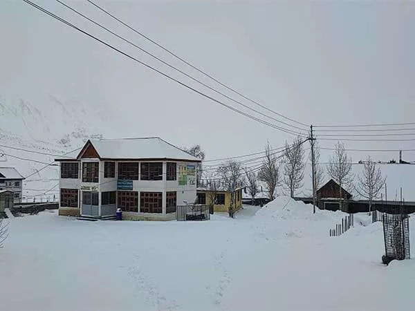 Severe Disruptions in Kaza: Power, Water, and Communication Networks Crippled by Snowfall