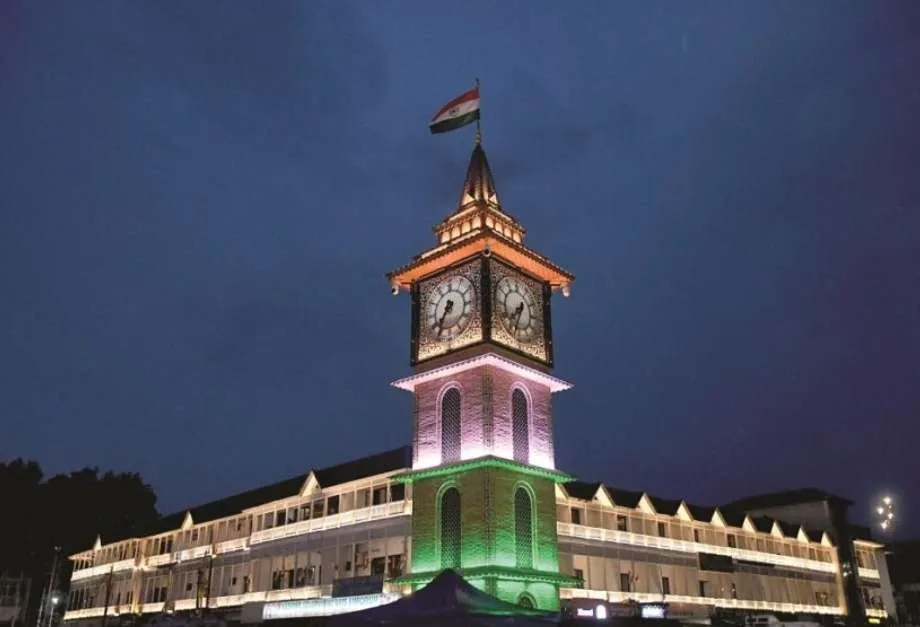 Lal Chowk's Ghanta Ghar Becomes Key Tourist Magnet