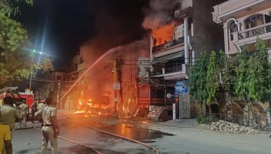 Massive Fire at Delhi Children's Hospital Kills 7 Babies, Injures Several