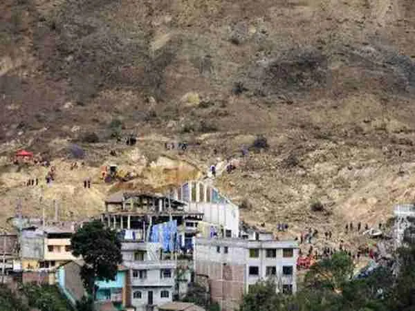 At least six killed, 19 others injured in Equador after heavy rains trigger landslide