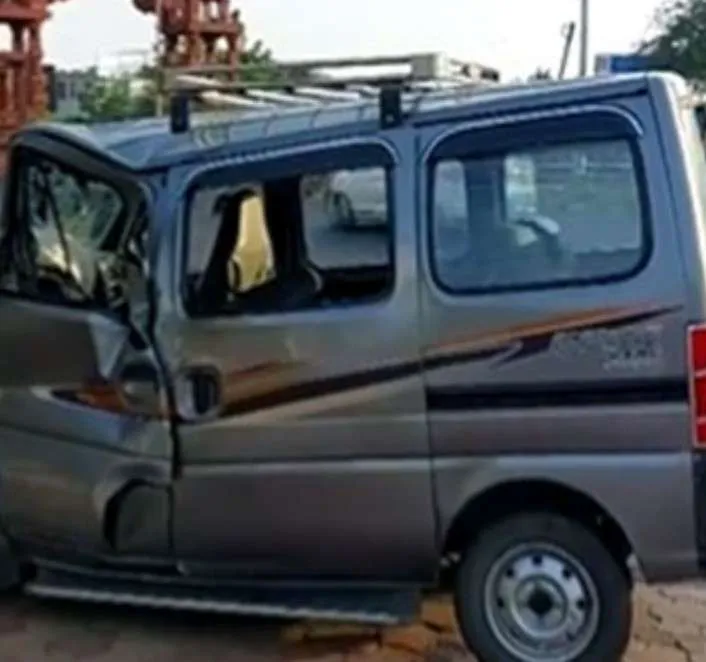 11 persons injured as car collides with truck in MP's Ujjain