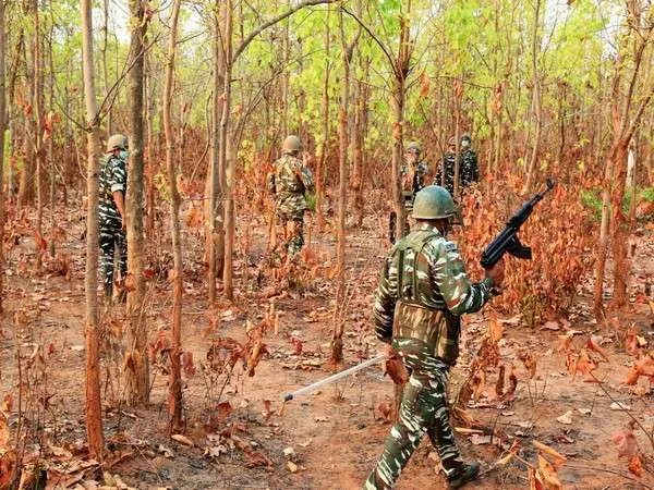 Maharashtra: Two jawans sustain minor injuries in IED attack by Naxalites