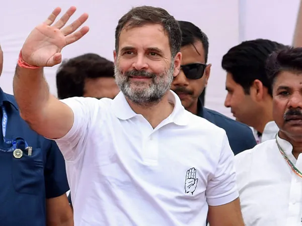 12-member farmer leaders delegation reaches Parliament to meet LoP Rahul Gandhi after alleged entry denial