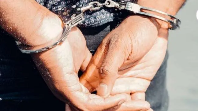 Elderly Woman Abandoned in Kashmir by Son and Daughter-in-Law, Rescued by Police