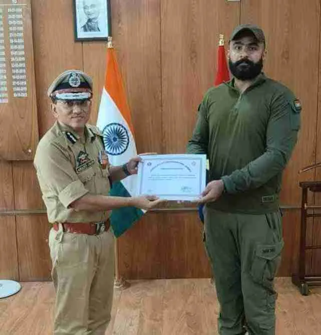 ADGP Jammu Honors PSI Nitish Khajuria for Convictions in NDPS Cases