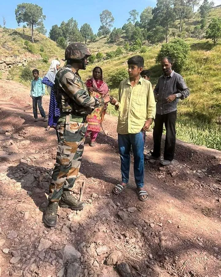Indian Army Provides Mobile Medical Services to Villagers in Rajouri District