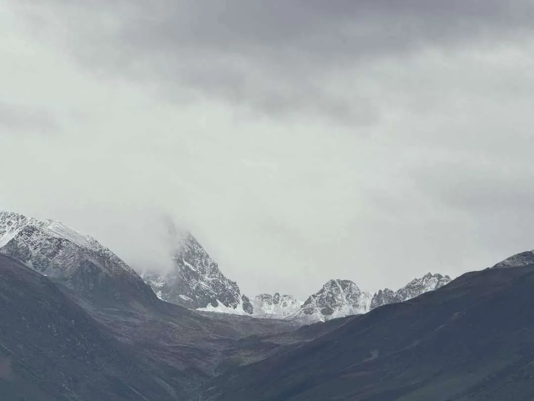 Affarwat in Gulmarg Sees First Snowfall; Rains Hit Parts of JK