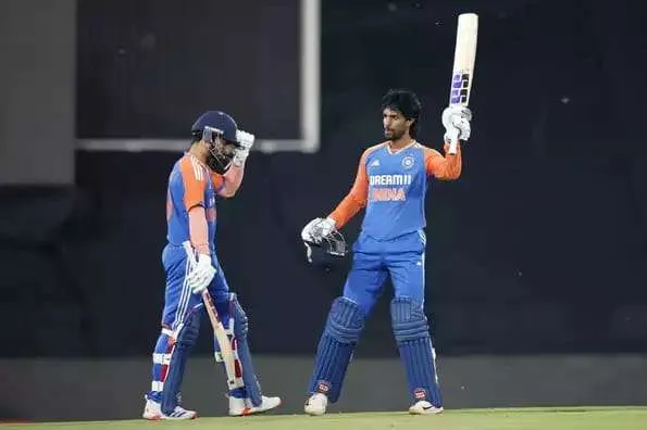 India Defeats South Africa by 11 Runs in a Nail-Biting Thriller
