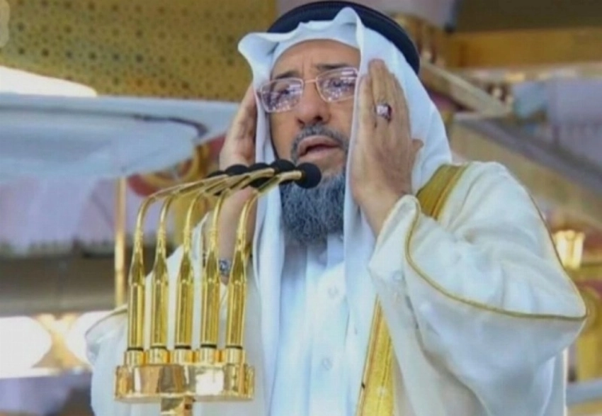 Veteran Masjid An-Nabawi Muadhin Sheikh Faisal bin Abdul Malik Nauman Dies in Madinah