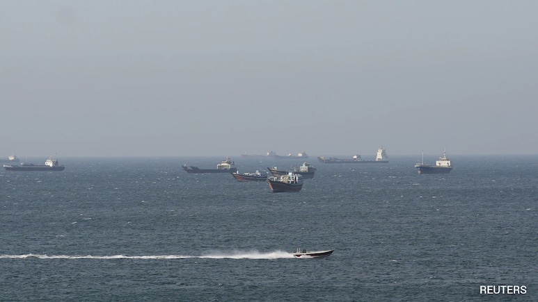 Amid US-Israel Tensions, Iran Launches New Vessel Permit Rules for Strait of Hormuz
