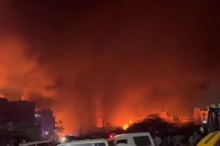Massive Fire Breaks Out at Factory in West Delhi’s Uttam Nagar