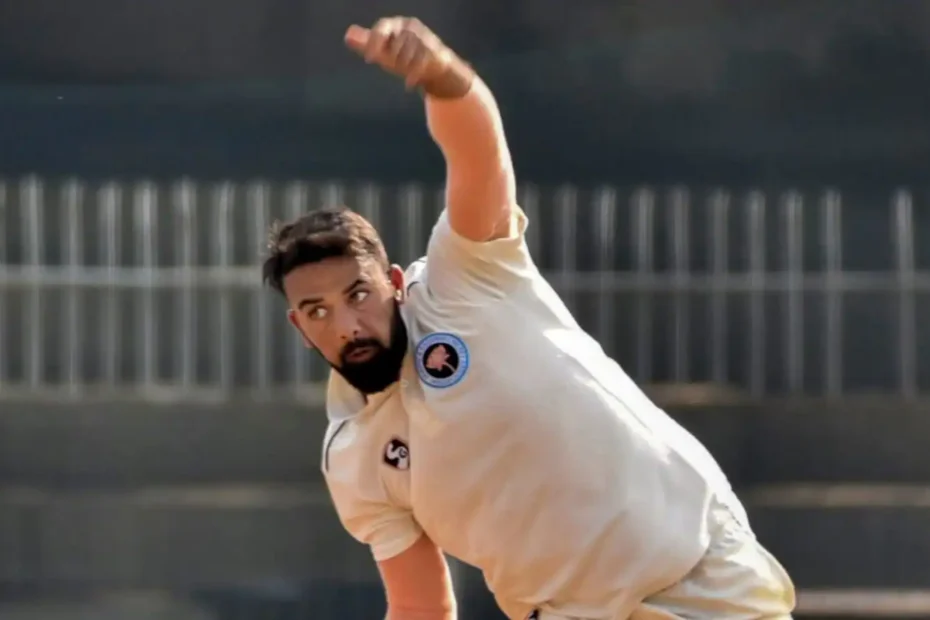 Duleep Trophy: Jammu Kashmir's Left-arm spinner Abid Mushtaq Records Five-Wicket Haul against West Zone